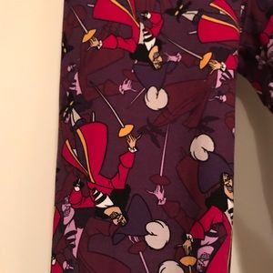 Captain Hook lularoe leggings